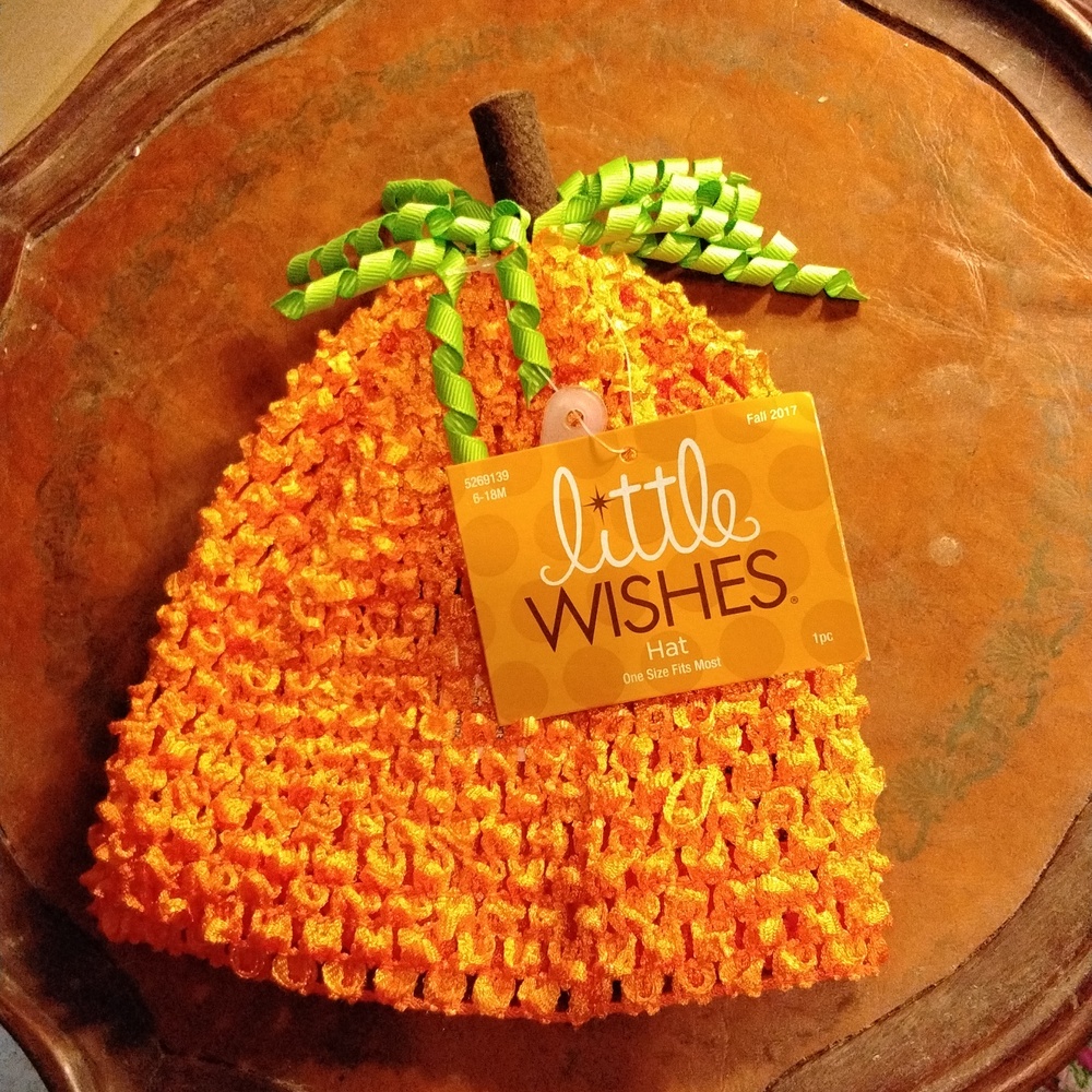Kid's Baby Pumpkin  Hat by Little Wishes size  6-18 months